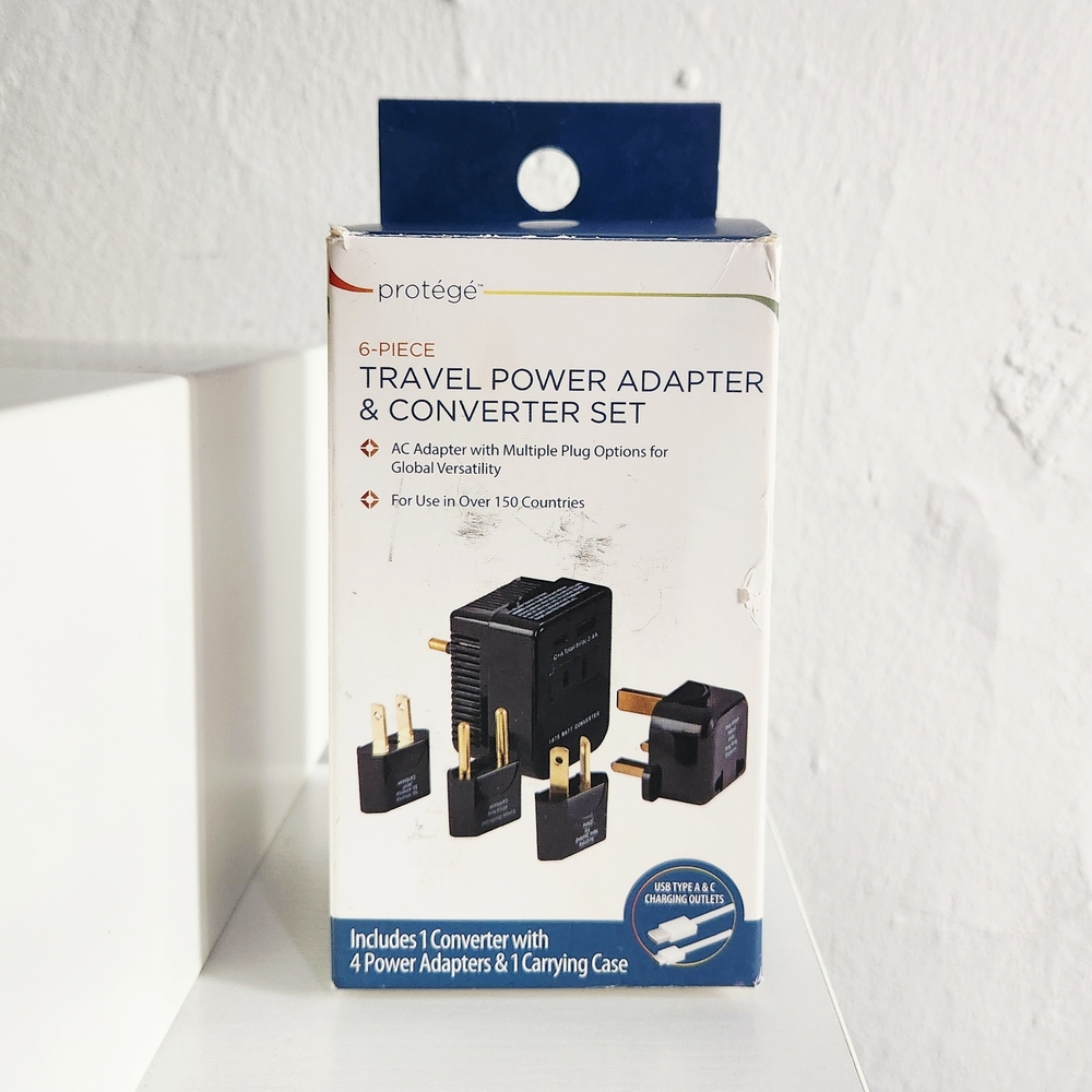 Travel Power Adapter & Converter Set Black 6 pieces w/ Travel Bag